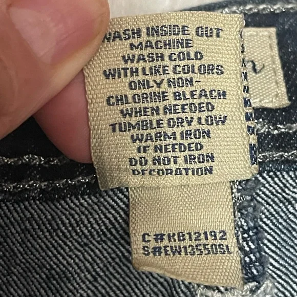 EARL Jeans Rhinestone Butterfly size 6 Waist 30 Inch Length 30 Inch NWT - Picture 5 of 10